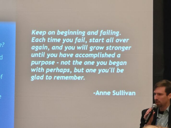 f7a92ca5-73f4-4e24-bb6d-882a77fcca32